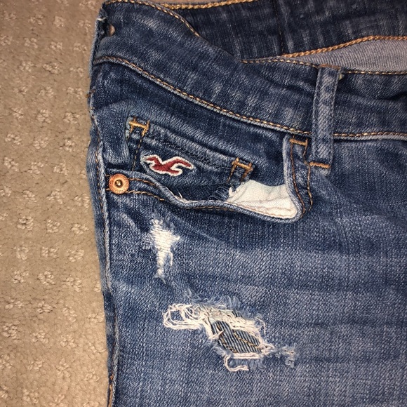 Hollister distressed jeans - Picture 3 of 6